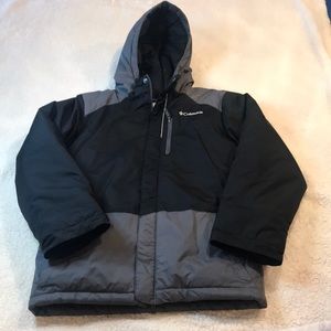 Columbia boys Med (10-12) puffer jacket